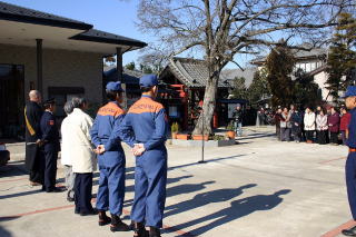 近隣の市民の皆さんも見学に