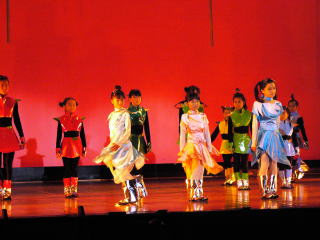 小さな子どもたちも上手に