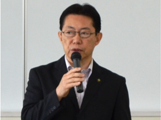 挨拶をする井崎市長