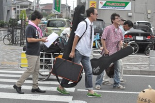 ご近所のお父さんたちで結成されているバンド「Ichibanguy Band」