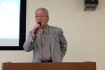 山梨市区長会の研修で講演する美田自治会長