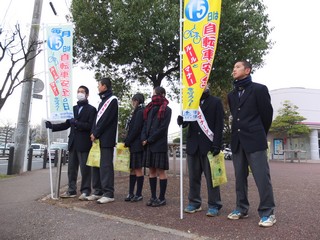 自転車もハンドル握ればドライバー