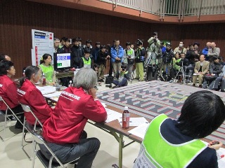生中継も行われ世界に発信されました