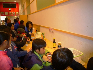もの知りしょうゆ館を見学