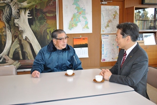 市長室にて