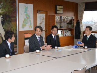 市長室にて
