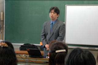 講師の吉田さん