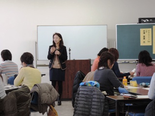 講師のNPO法人ネットワークBear代表古澤さん