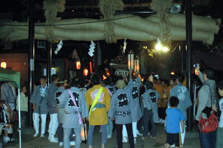 赤城神社の大しめ縄