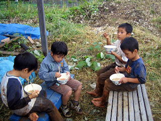 思いっきり遊んだ後にそうめんを