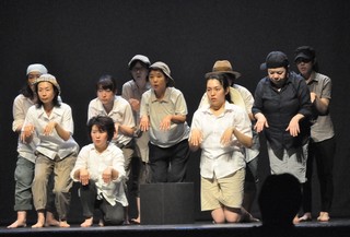 沢賢治の「風の又三郎」を小池博史さんの指導や演出で公演