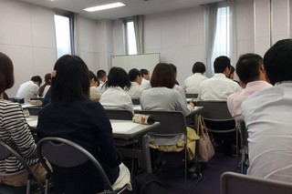 講師は流山警察署生活安全課職員