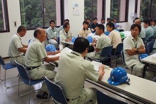 水道給水対策本部内会議