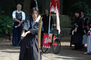 近藤勇忌での居合切り