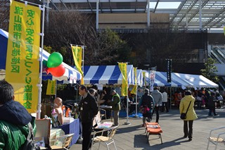 防災関連商品の展示や体験コーナー