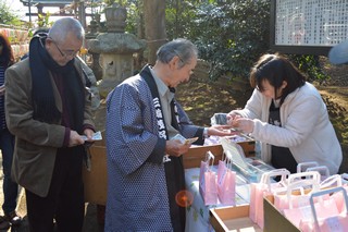 ふるさと産品の「ヂンガラ餅」も販売