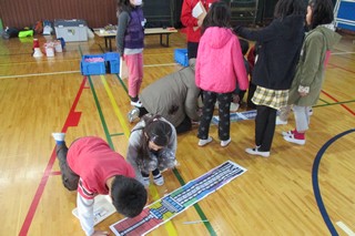 ドミノ並べを開始