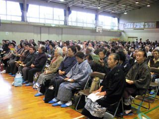 流山北小学校で敬老会を開催