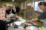 男性が料理に挑戦