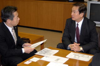 森田健作さんと井崎市長