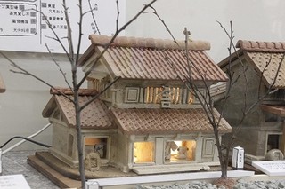 陶器で再現された新川屋の写真