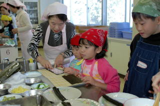 親子でおせち料理作り