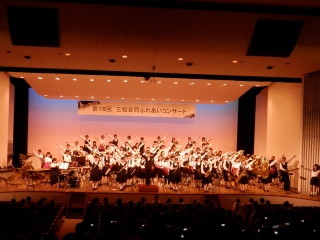 流山市南部中学校の演奏