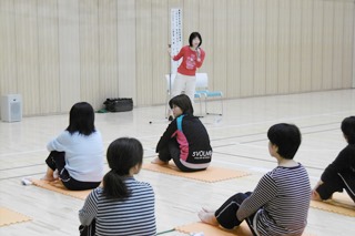 講師の小澤さんの写真