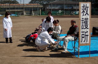 救護を受ける自治会の皆さん