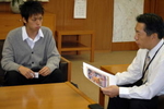 陸上の熊本選手が市長室を訪問