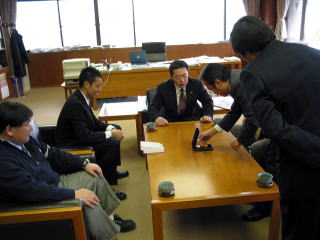 柴田尚輝選手と井崎市長の対談