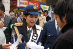 小野真弓さん1日警察署長の写真