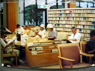 図書館内の画像
